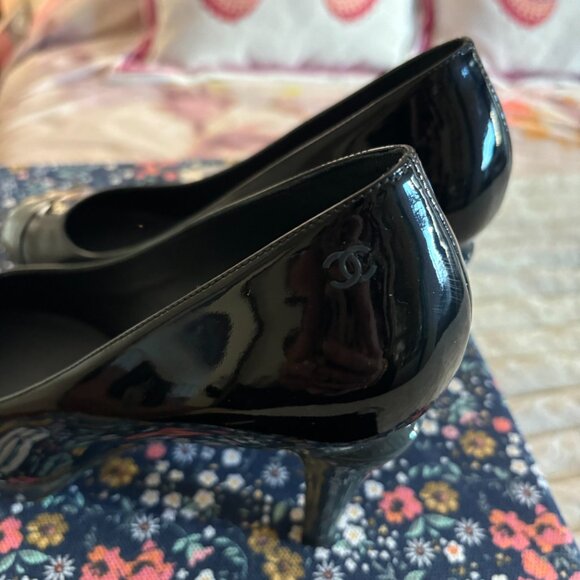 NWOB - Authentic - Chanel Vintage Interlocking CC Pumps Size 40 - Picture 4 of 11